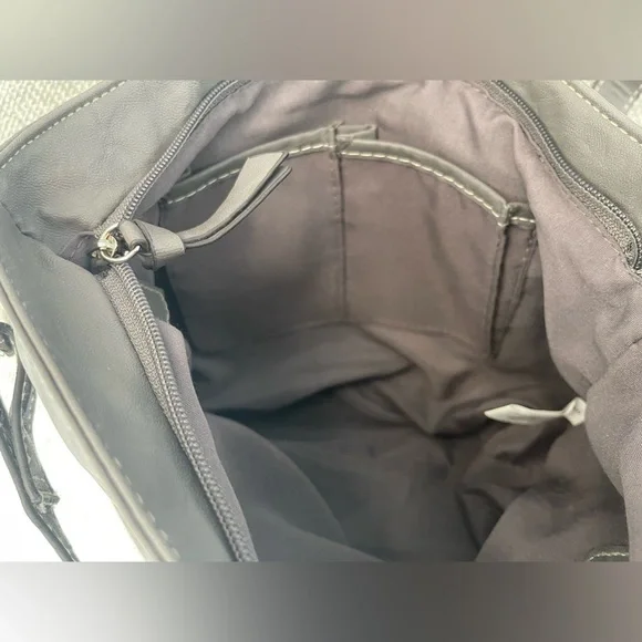 Rosetti Gray Crossbody Bag with Adjustable Strap - Picture 5 of 16